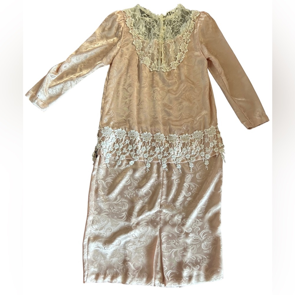 Vintage mauve pink Lizzy & Johnny midi dress lace accent 1980’s 1990’s dress